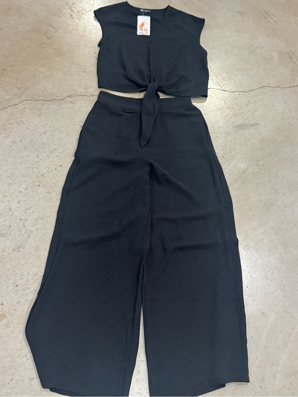 Black Tie-Front Crop Top & Wide-Leg Pants Set - Women